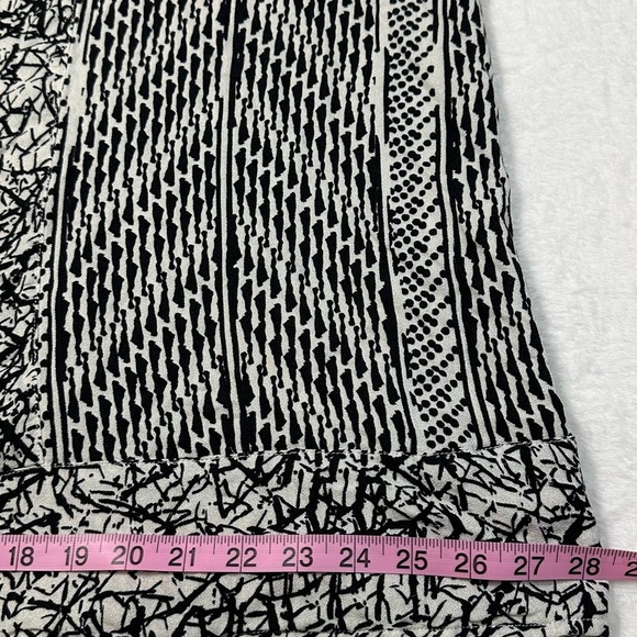 Soft Surroundings Raven Shift Black and White Dress 3/4 Sleeve Ikat Print Rayon - Picture 6 of 14